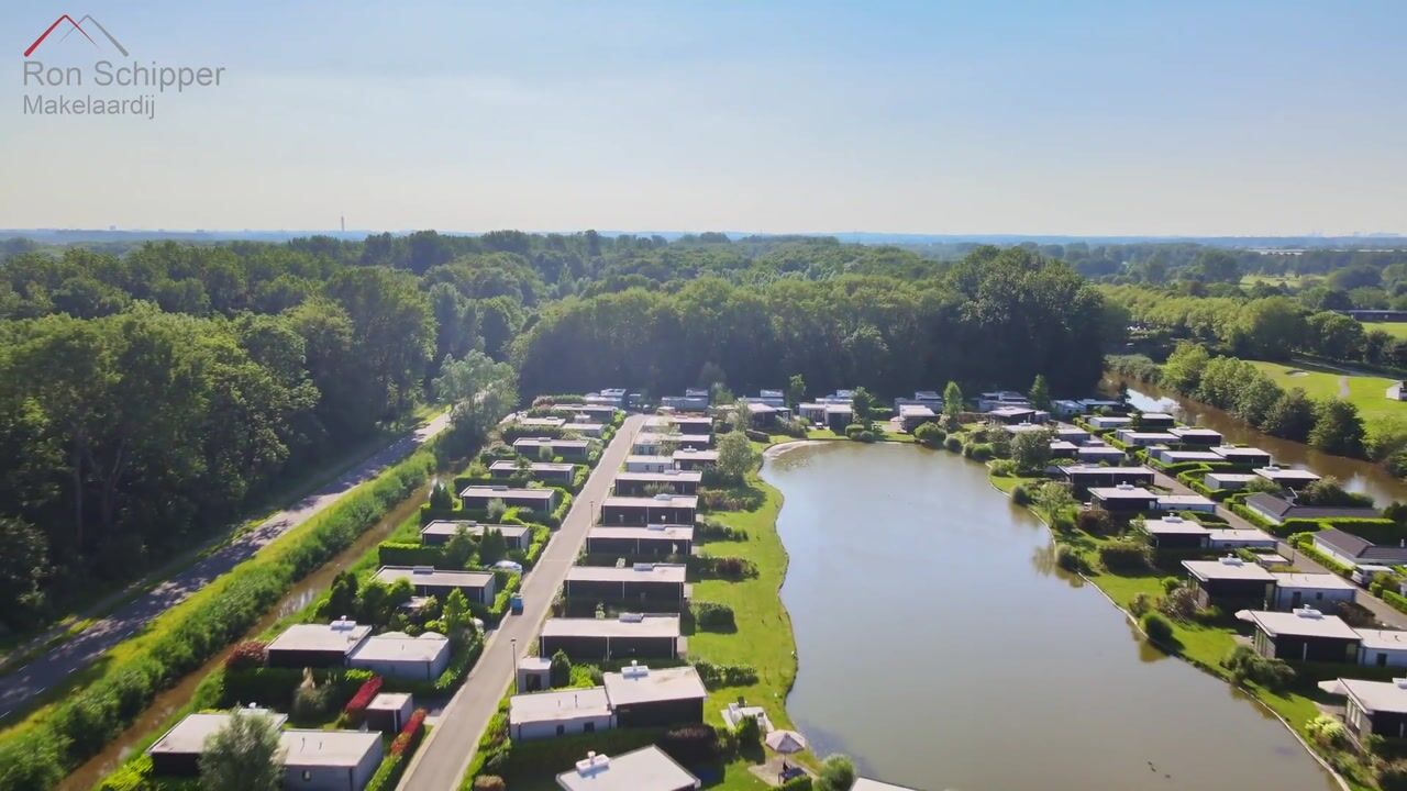 Bekijk video van Zuiderweg 2-221