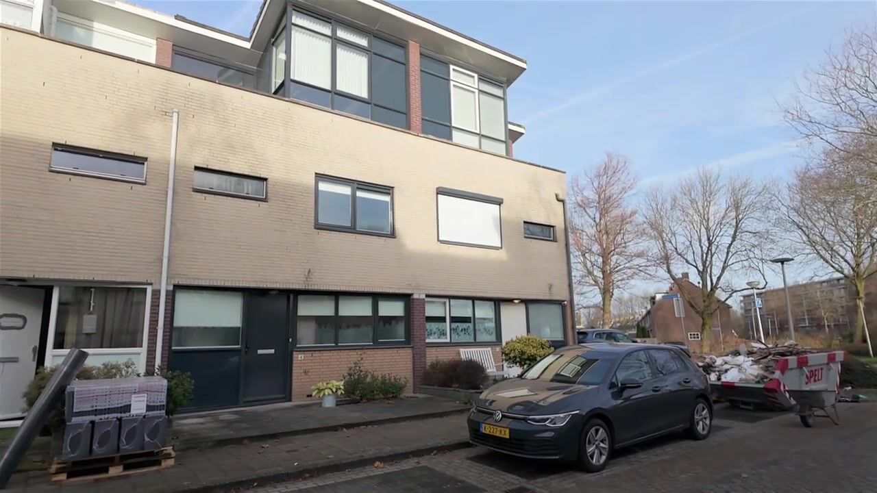 Bekijk video van Randmeerstraat 4