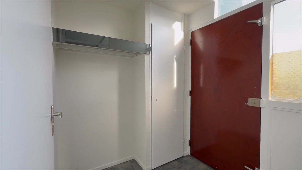 Video van van der Waalsstraat 37