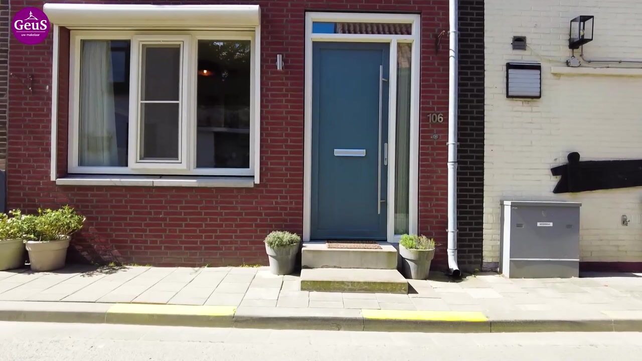 Bekijk video van Lange Kerkstraat 106