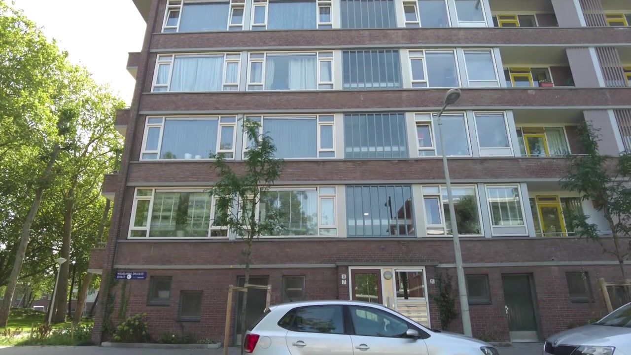 Video van Wilhelmina Druckerstraat 11-3