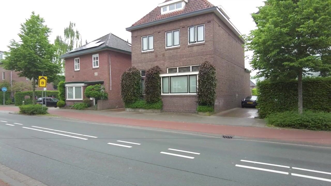 Bekijk video van Taalstraat 13