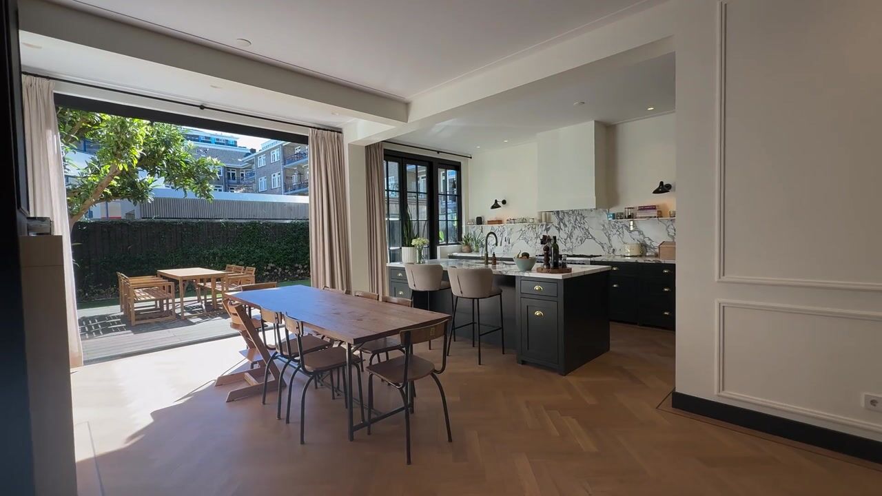 Video of Anthonie van Dijckstraat 11-H