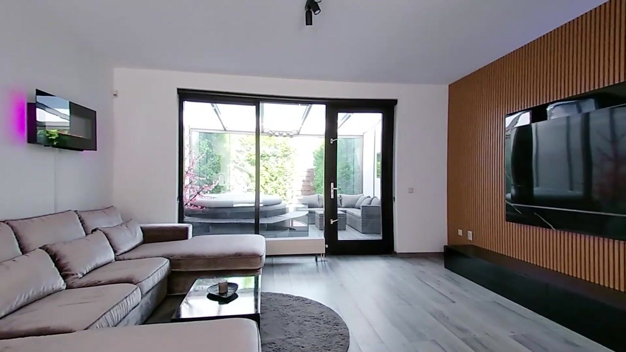 Video van Geysterenweg 134