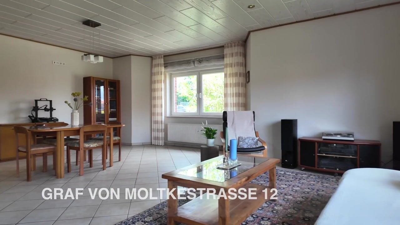 Video van Graf von Moltke Straße 12