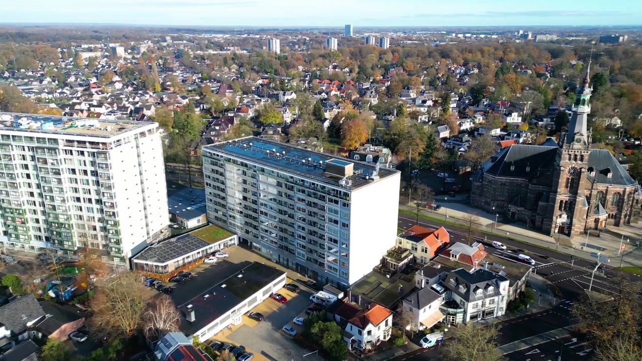 Video of Loolaan 27-21