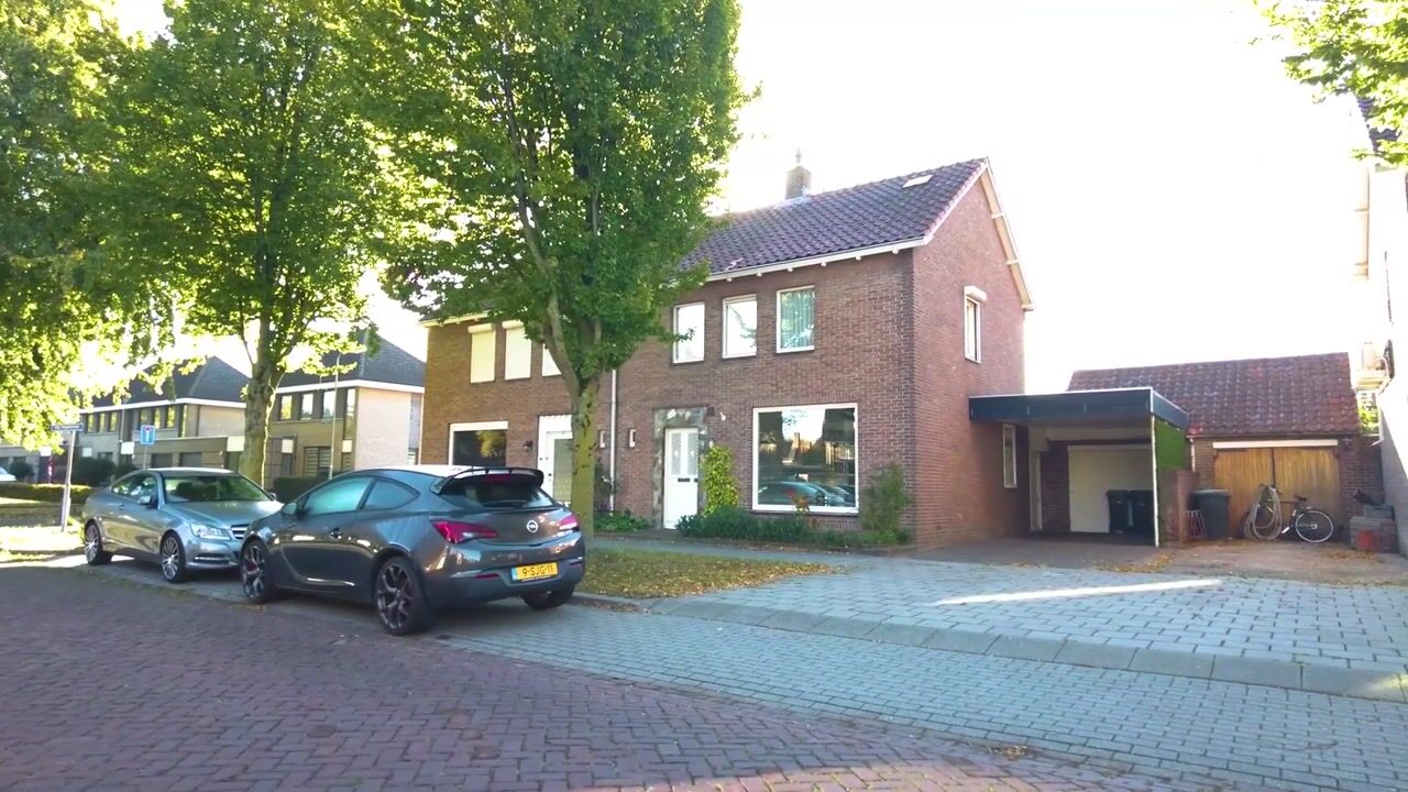Video van Burgemeester Ploegmakerslaan 8