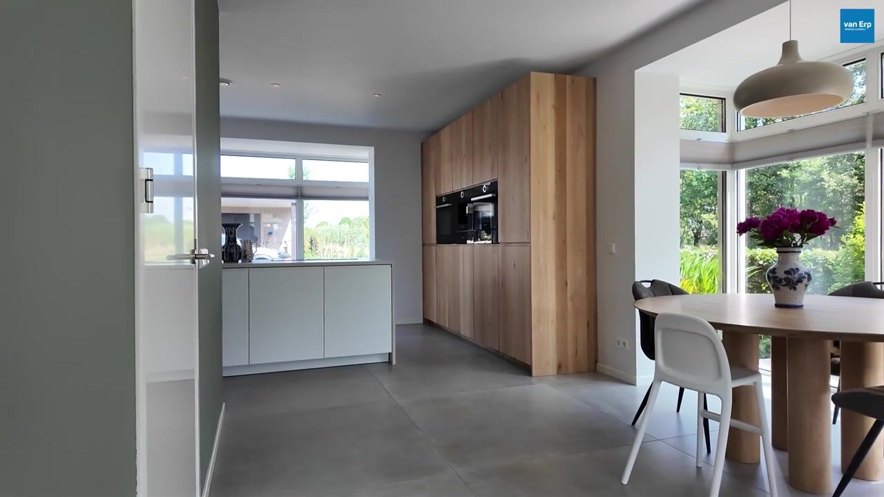 Video of de Bennenmaker 12