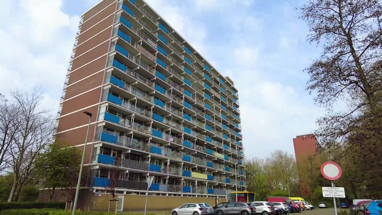 Video van Albertine Agneslaan 400