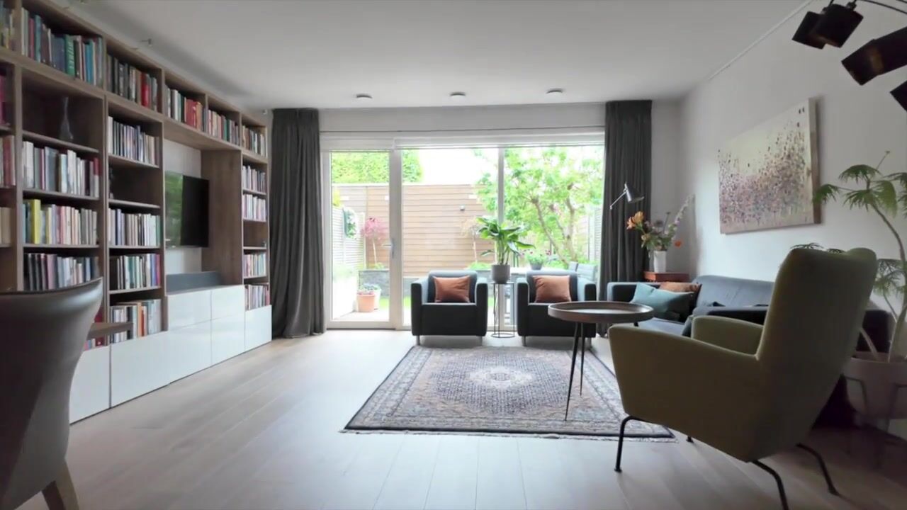 Video of Anne Frankhove 14