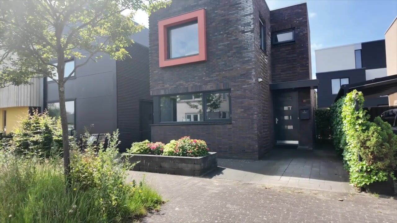 Video of Helenusstraat 10
