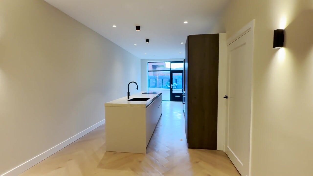 Video van Dr. Lelykade 274-A