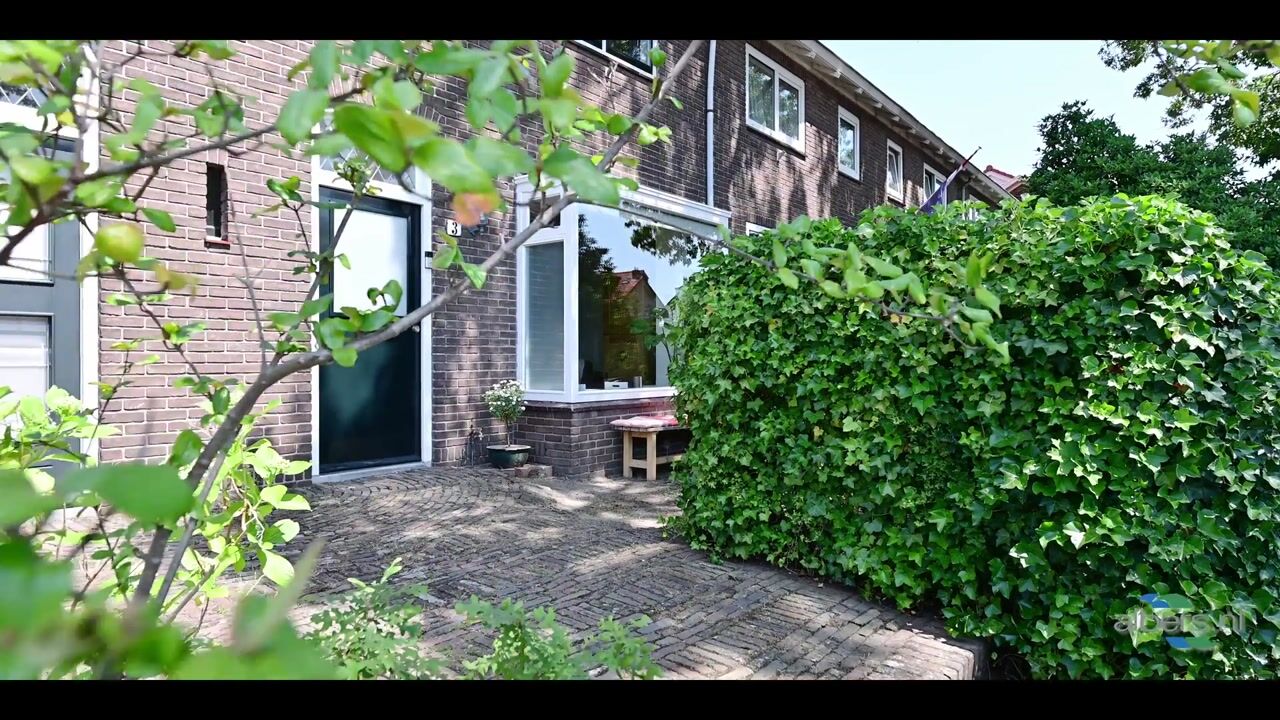 Video van P.M.R. Versteeghstraat 3