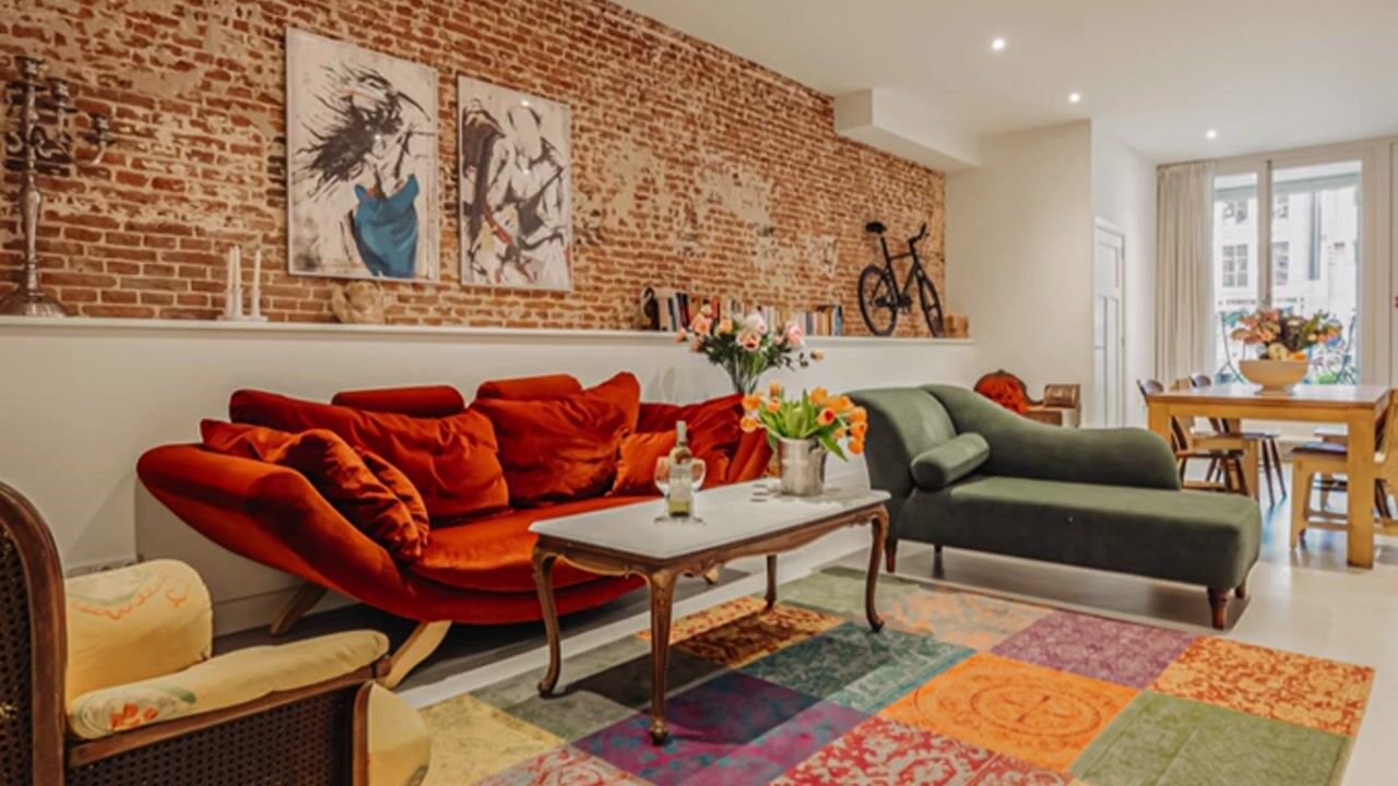 Video van Oudezijds Voorburgwal 151