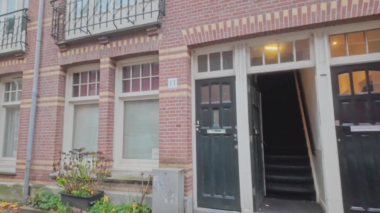 Bekijk video van Transvaalstraat 11-1