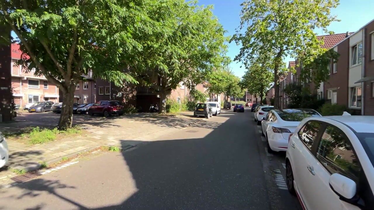 View video of Jules Massenetstraat 72