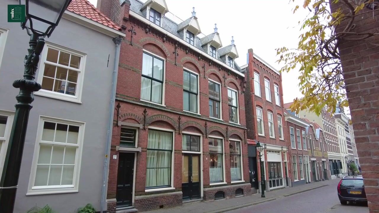 Bekijk video van Assendelftstraat 2-A