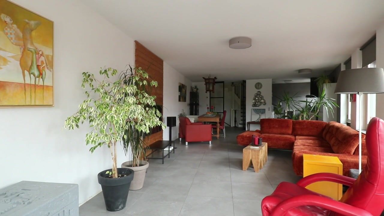 Video van Luchtenburglaan 8