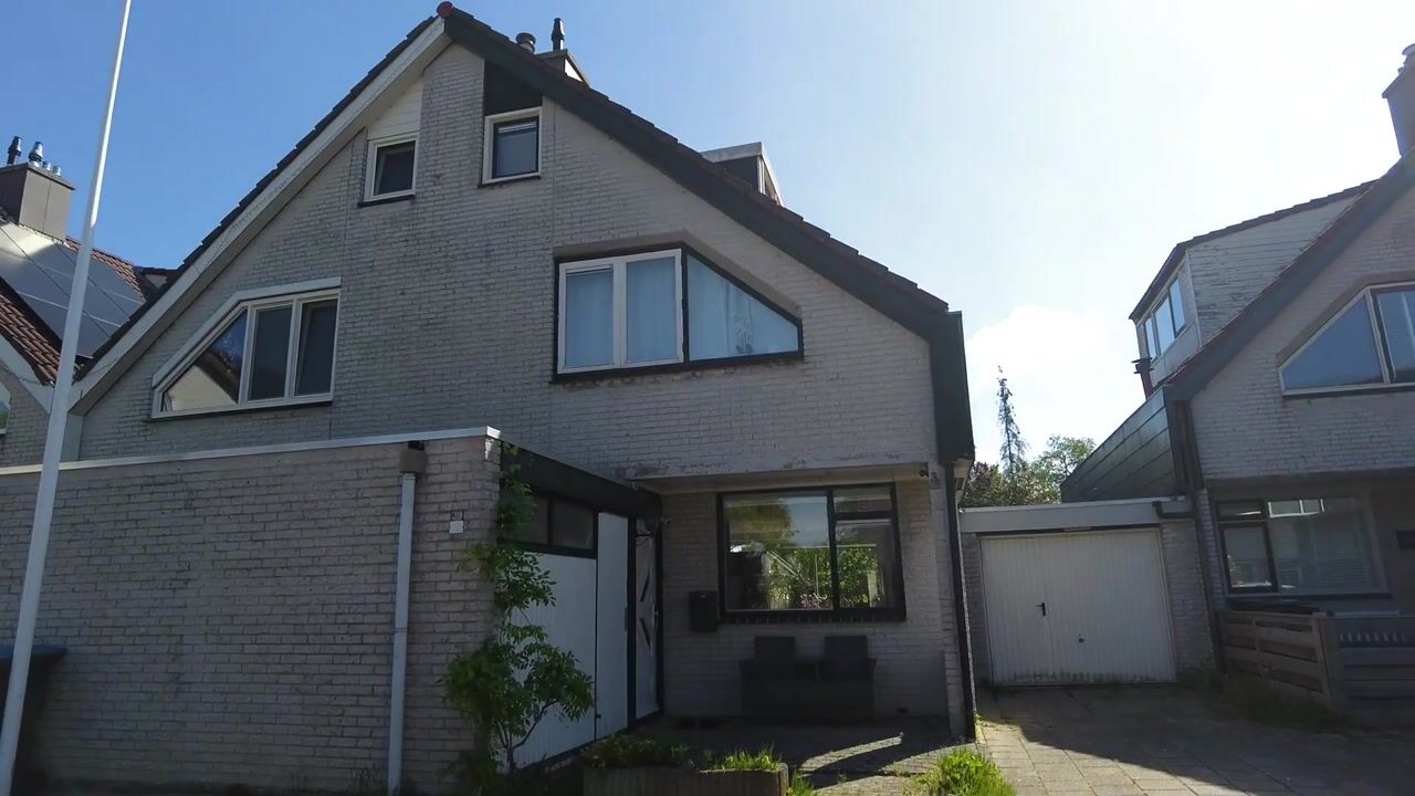Video van Karveel 39 39