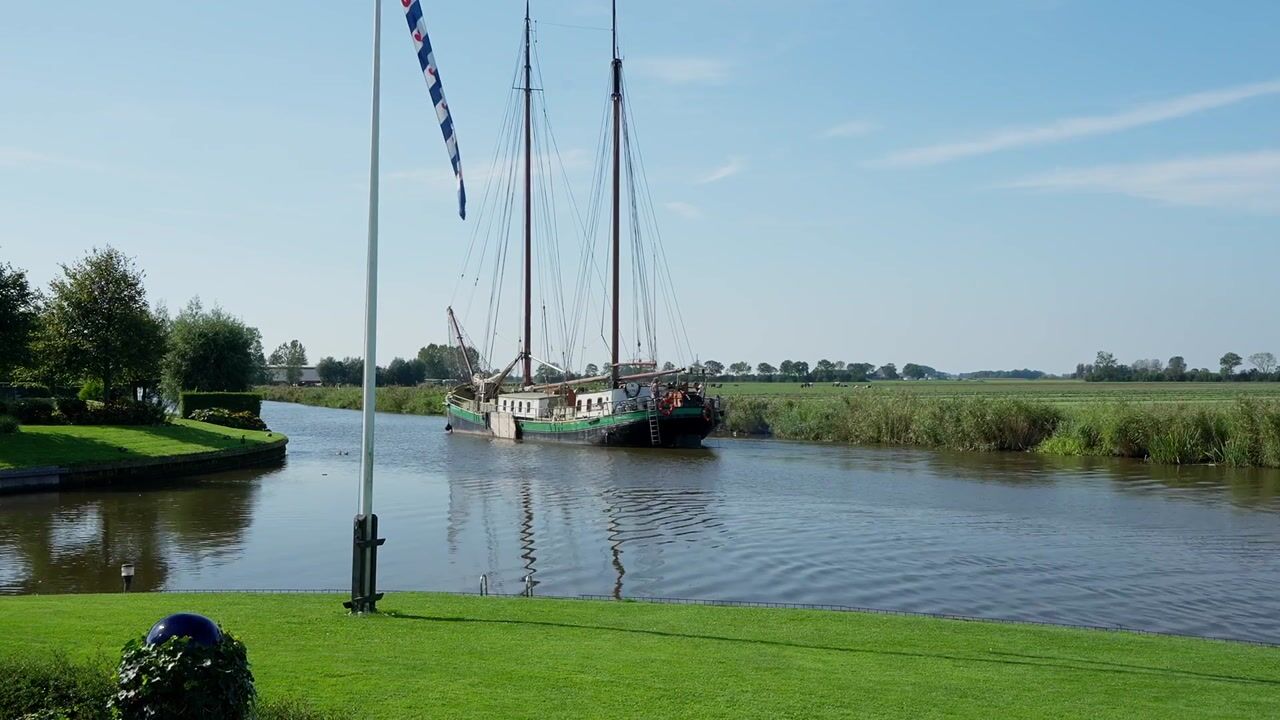 Bekijk video van Bourboomweg 44