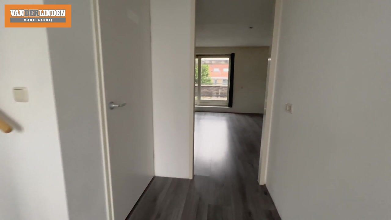 Bekijk video van Kebajastraat 39