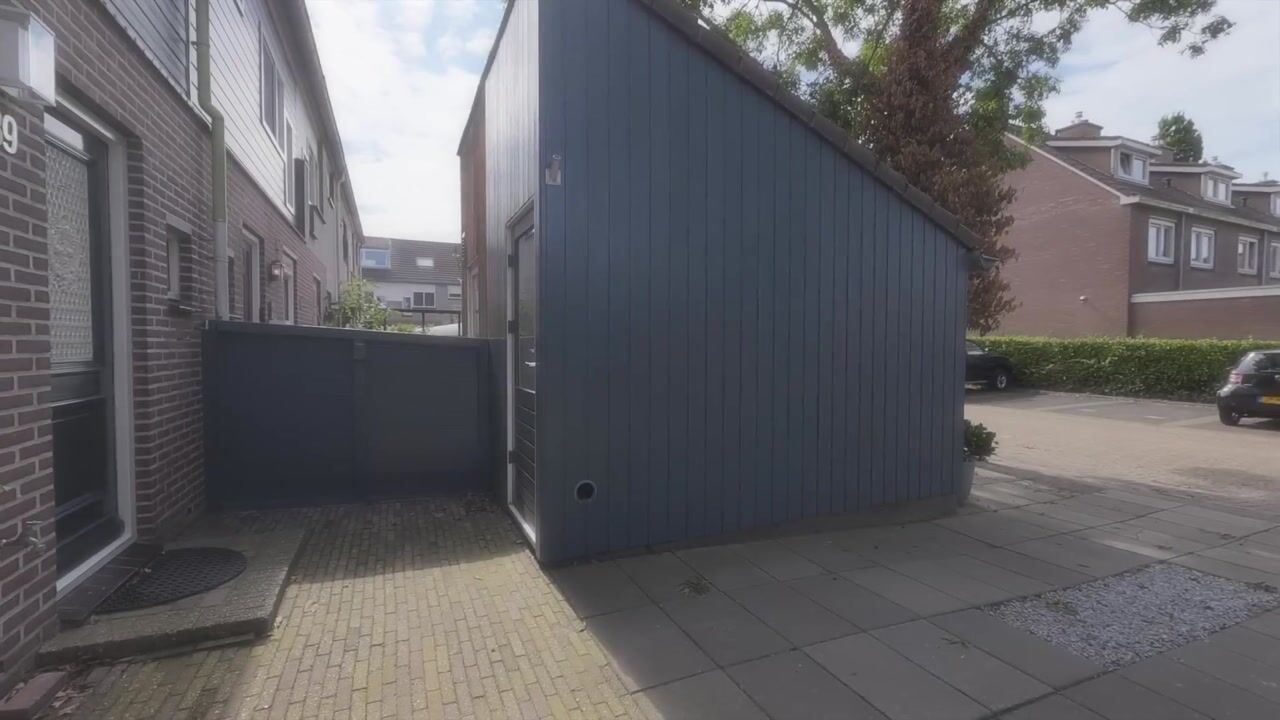 Video van Jacqueline van der Waalsheem 39