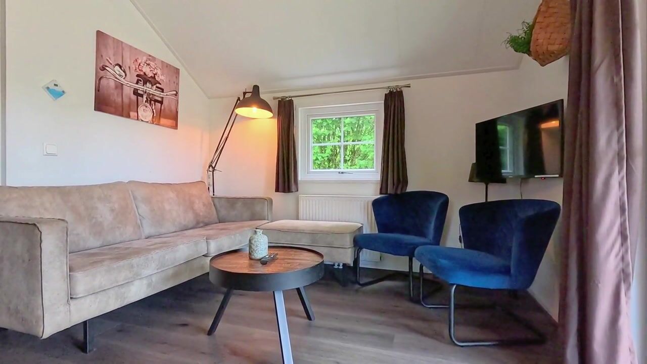 Video van Arnhemseweg 100-R700
