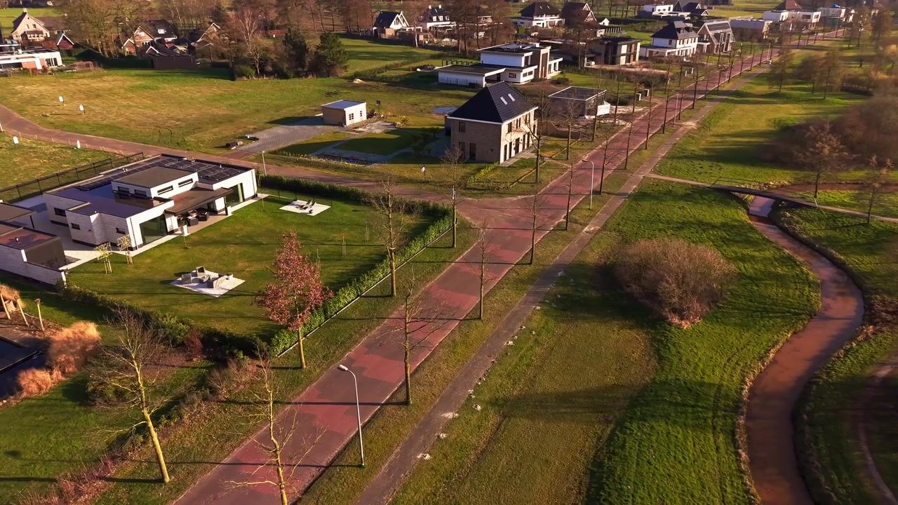 Video van Van Ravesteynlaan 2