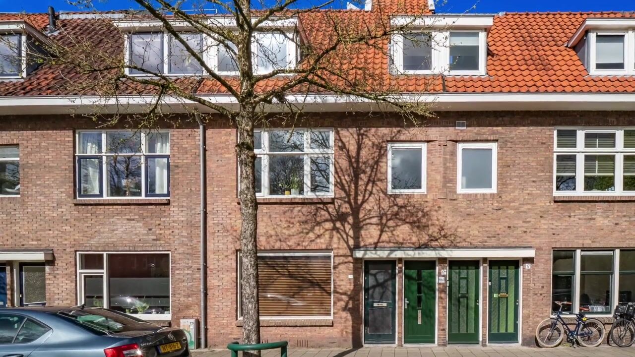 Video of Laan van Soestbergen 19-BS