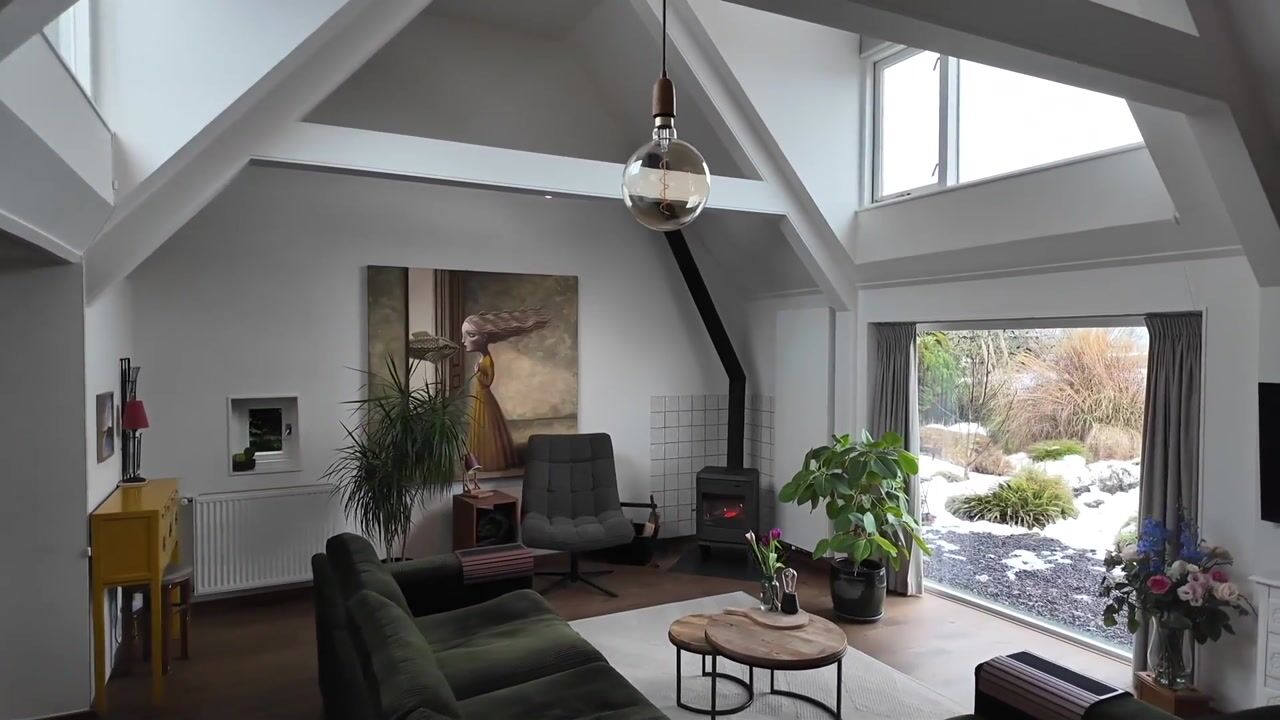 Video of Donkereind 10