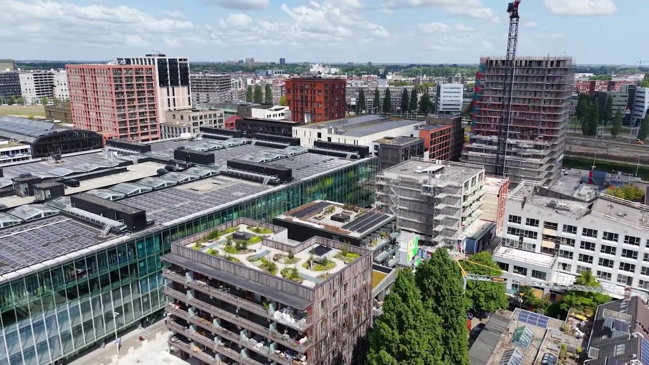 Video van Isaac Titsinghkade 6-C