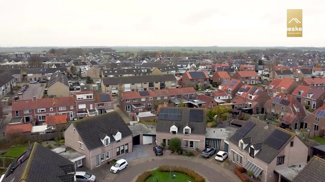 Bekijk video van Hof van Poleij 30