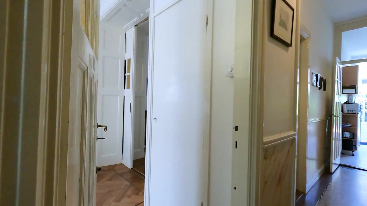 Video of Van Beverningkstraat 13