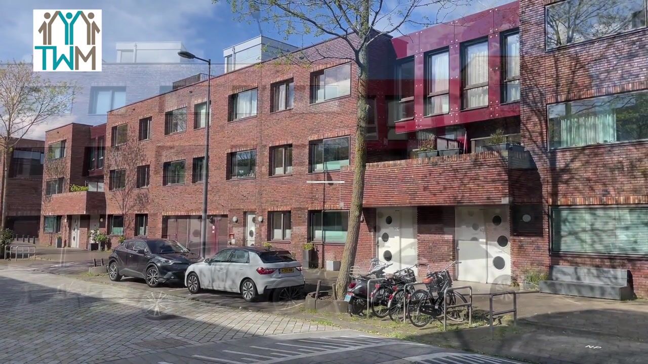 Bekijk video van Eva Besnyöstraat 629