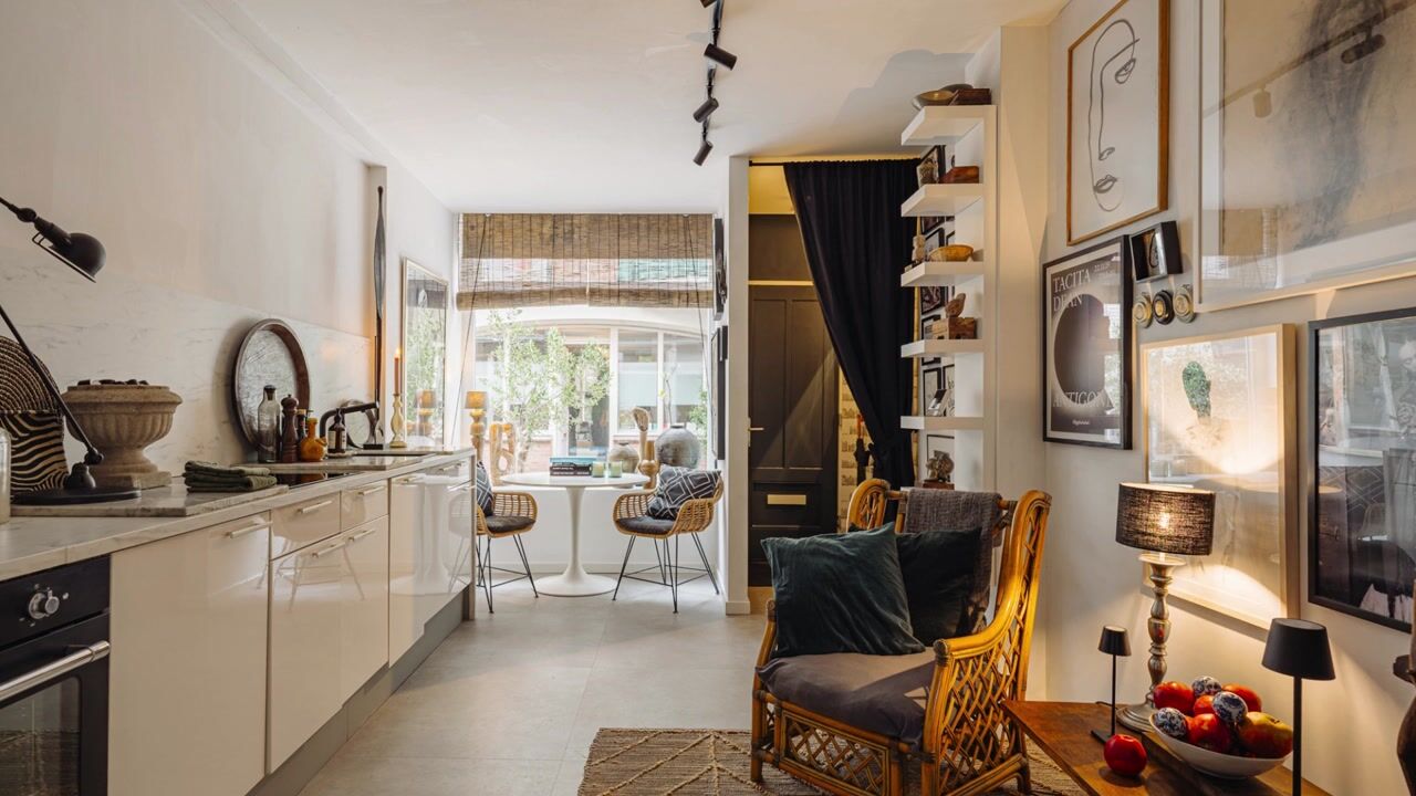 Video of Eerste Laurierdwarsstraat 15-H