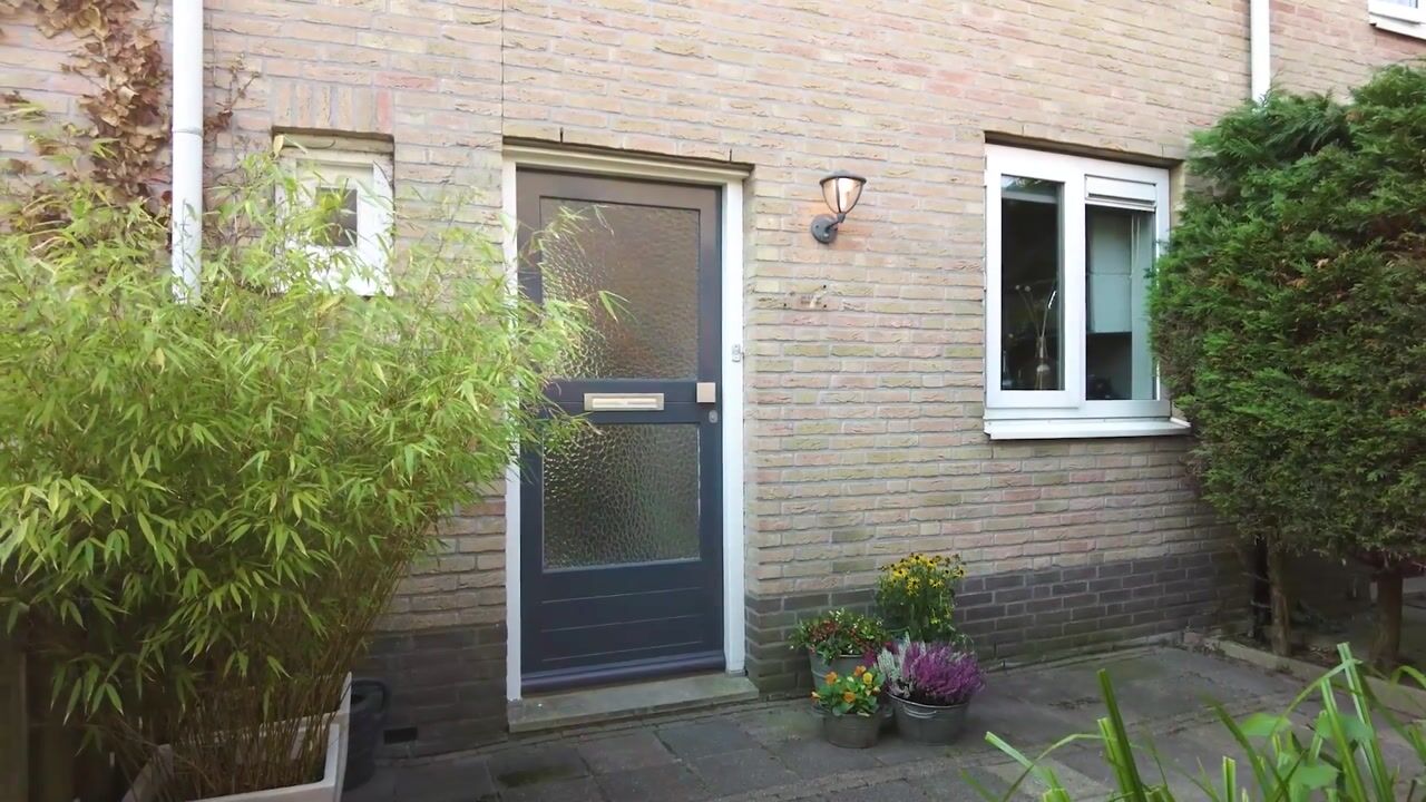 Bekijk video van Schweitzerstraat 95