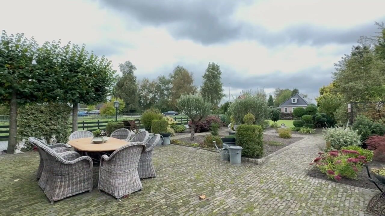 Bekijk video van Oude Hoevenweg 56