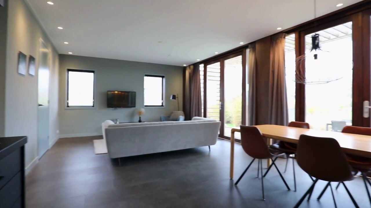 Video of Varelseweg 211-0363