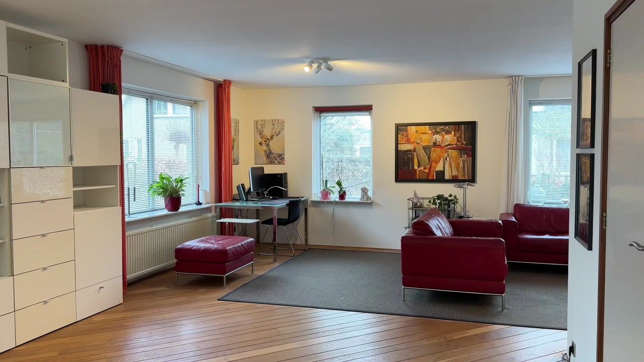 Video van Peter van Anrooylaan 37