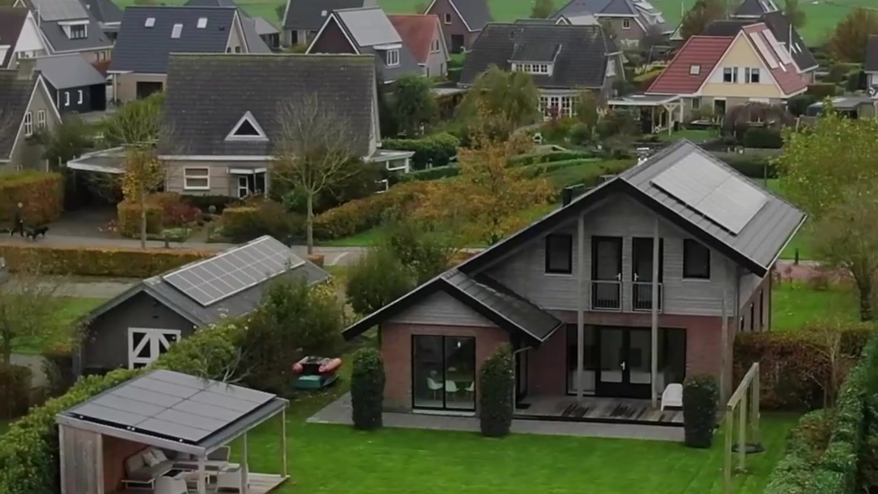 Bekijk video van Bourboomweg 28