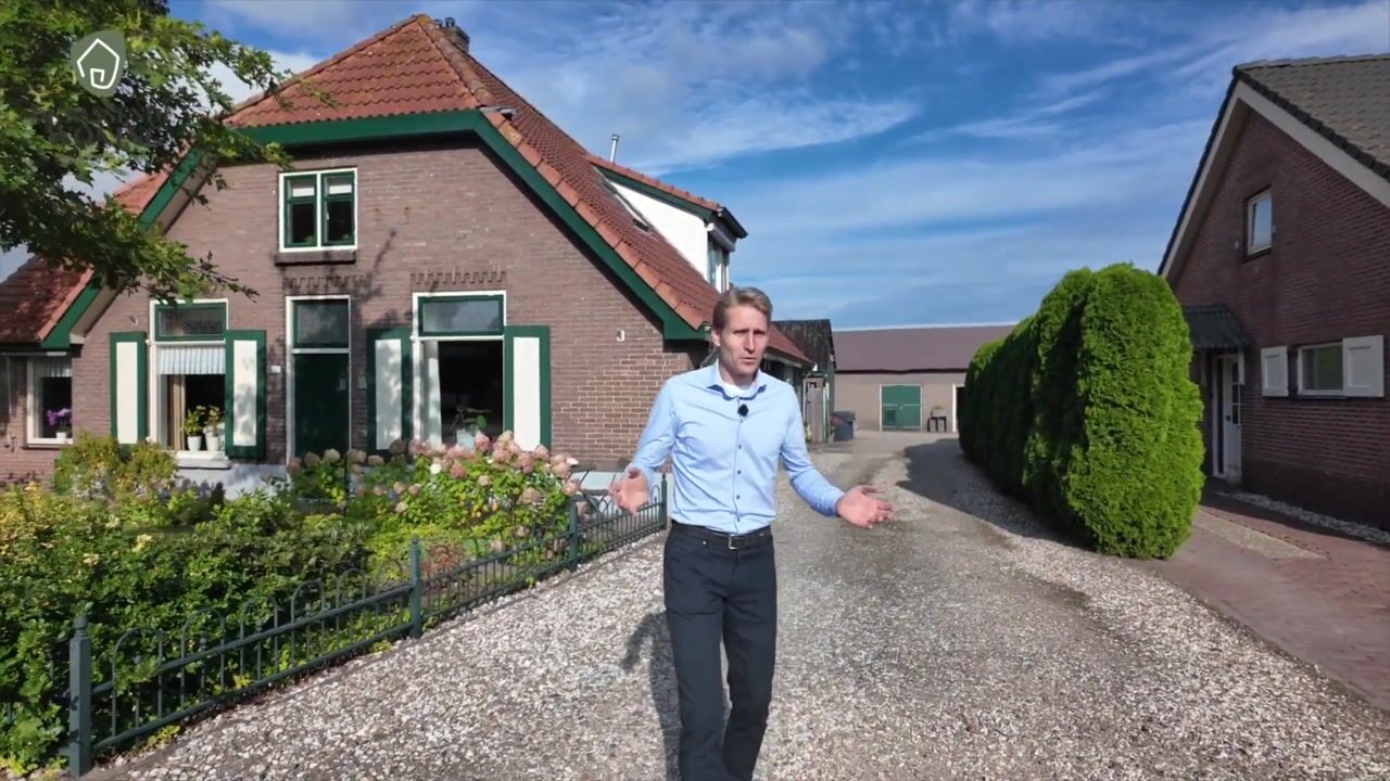 View video of Bovenheigraaf 138-A