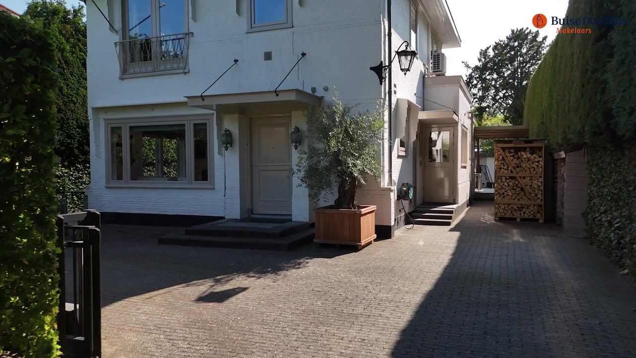 Video van Admiraal Helfrichlaan 2