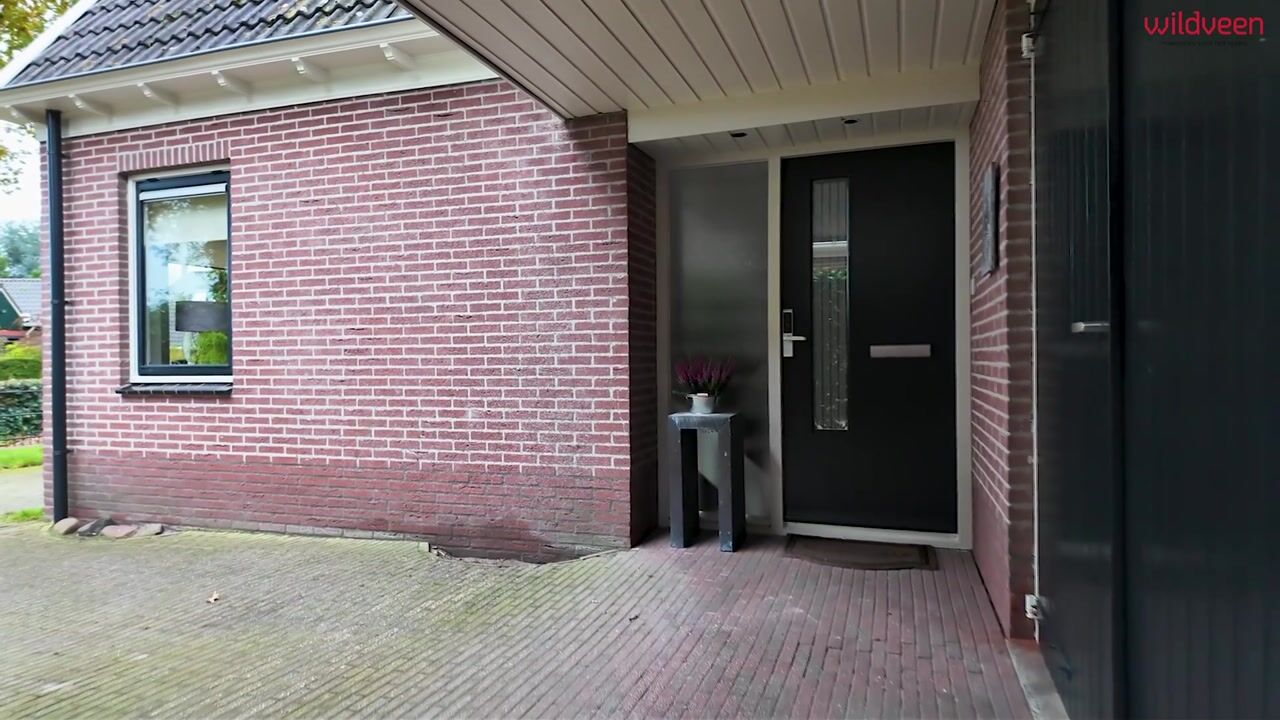 Bekijk video van Molenkamp 10