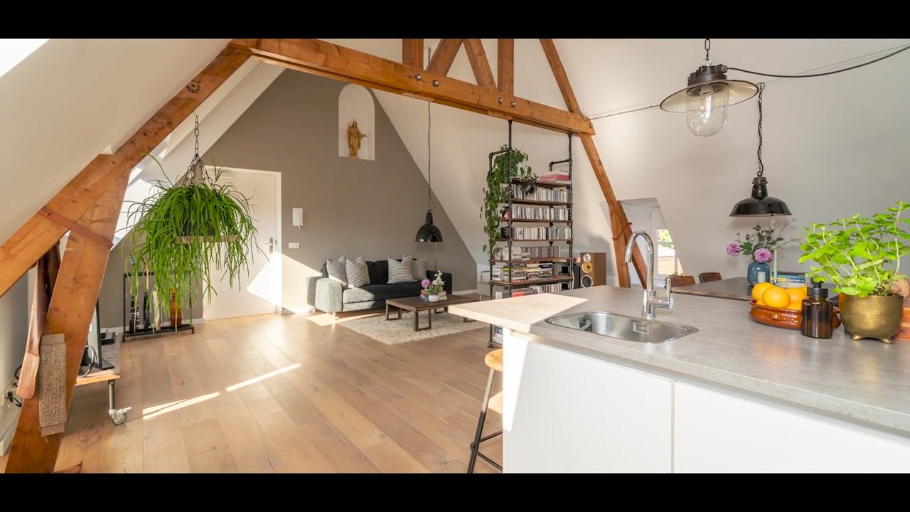 Video van Kruisvaardersstraat 32-23