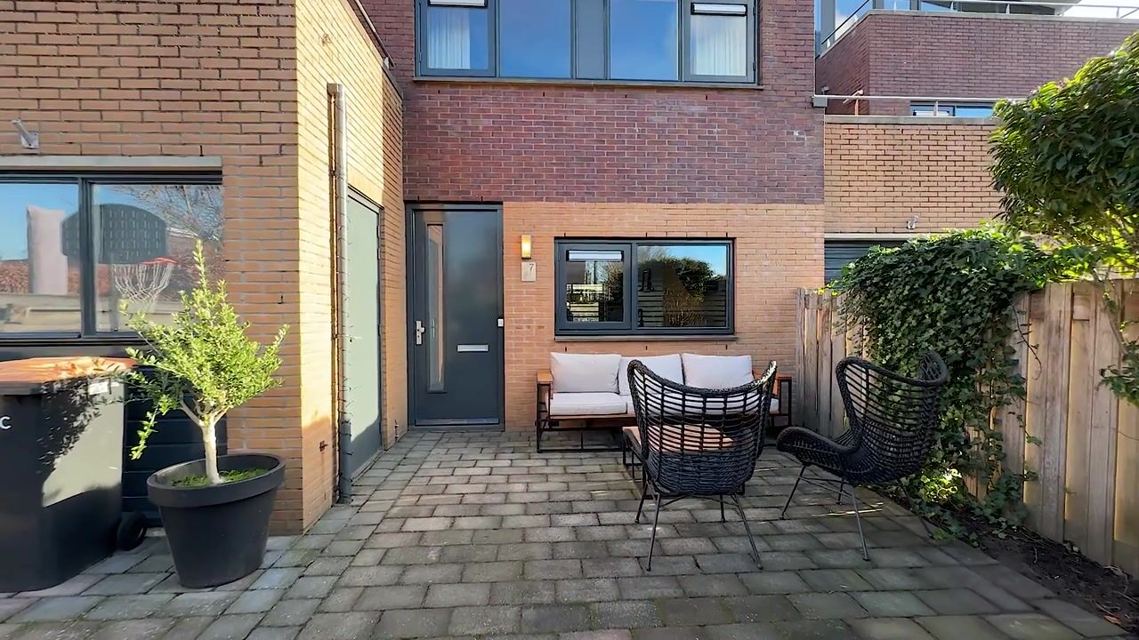 Video of Tuinhommel 7