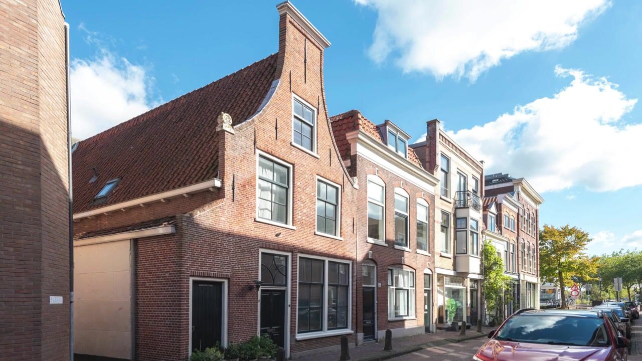 Bekijk video van Antoniestraat 55