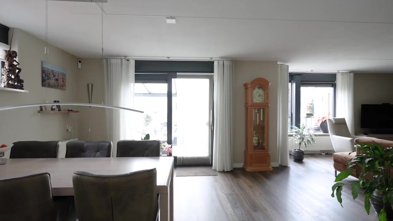 Video van Hof van Edinburgh 27