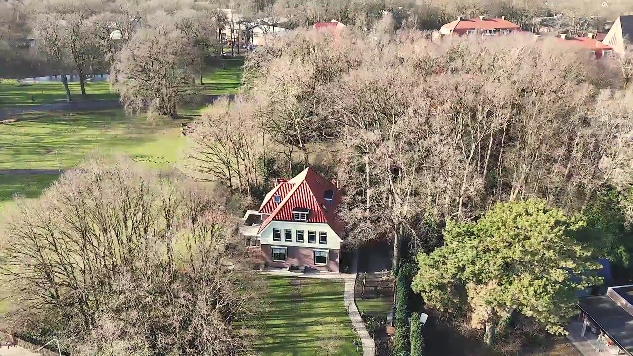 Bekijk video van Rijksstraatweg 111