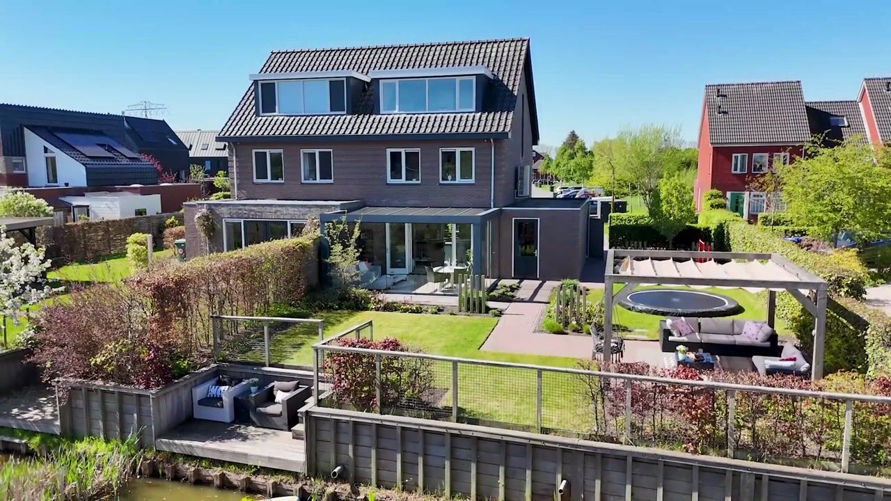 Video van Langs de erven 248