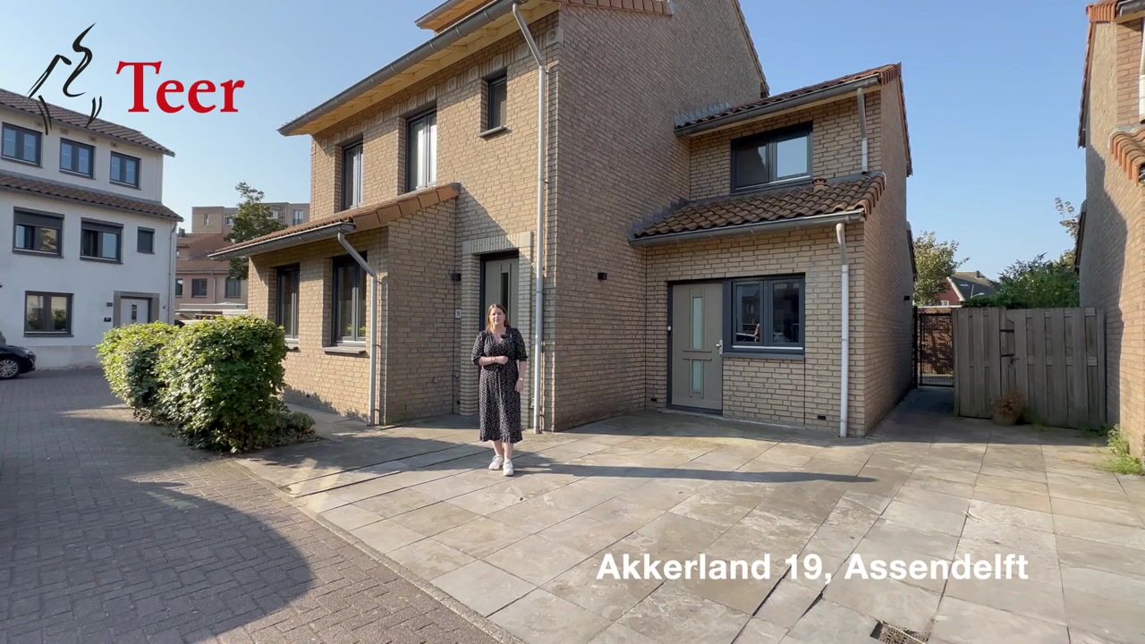 Bekijk video van Akkerland 19